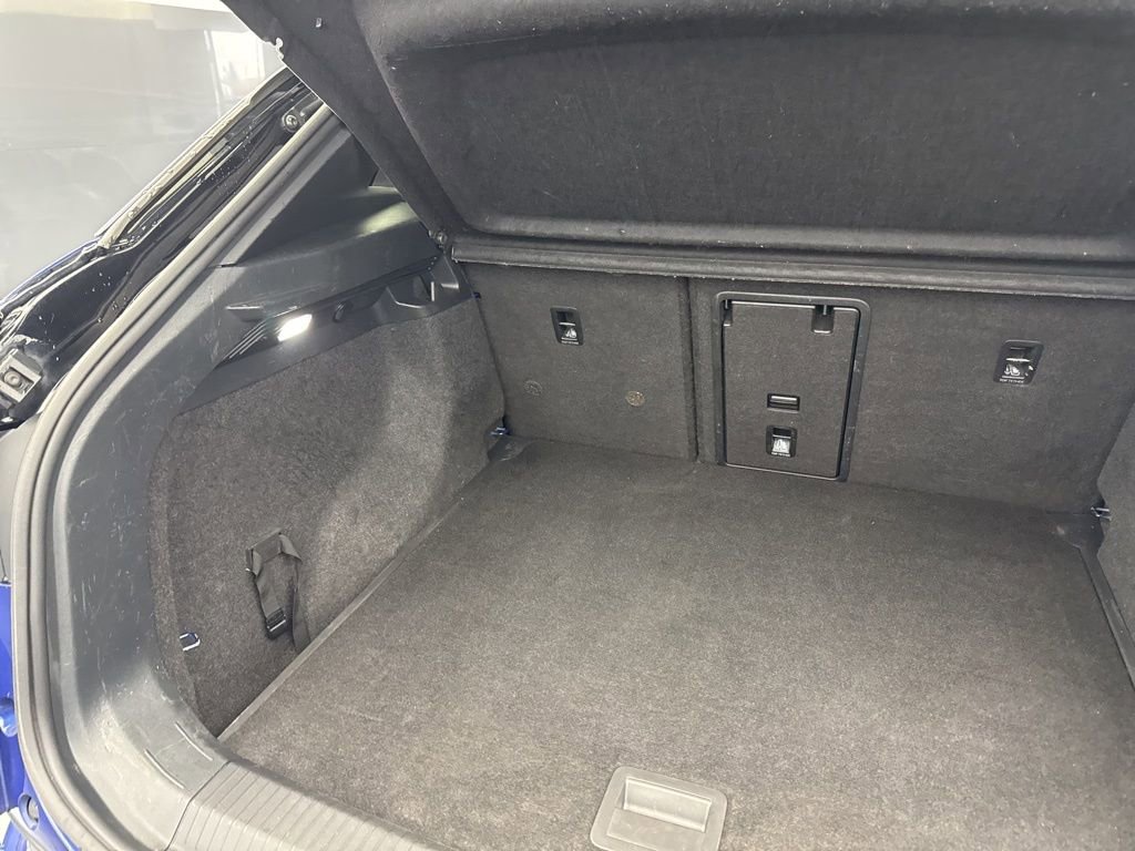 Used 2021 Volkswagen ID.4 1st Edition image 38