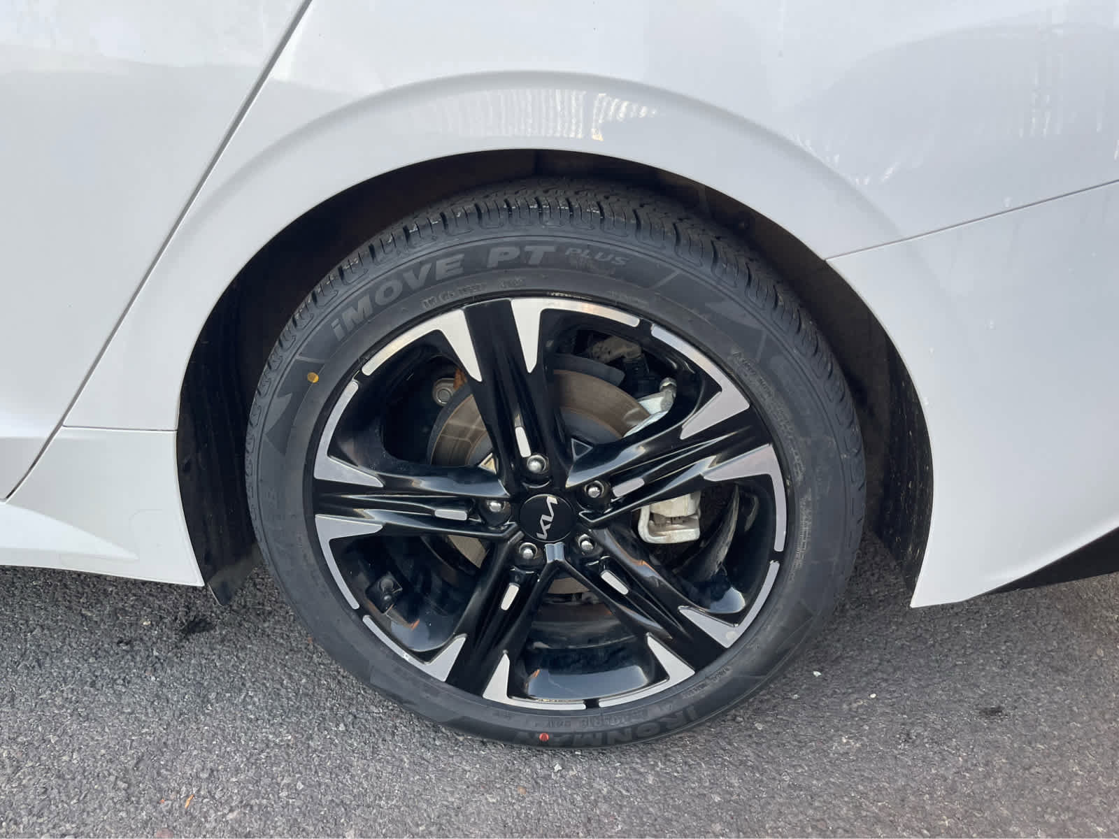 Used 2024 Kia K5 GT-Line image 12