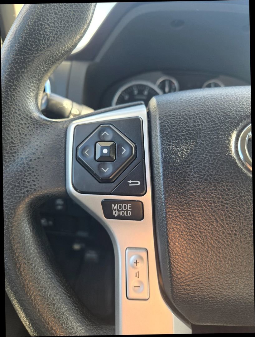 Used 2017 Toyota Tundra SR5 image 22