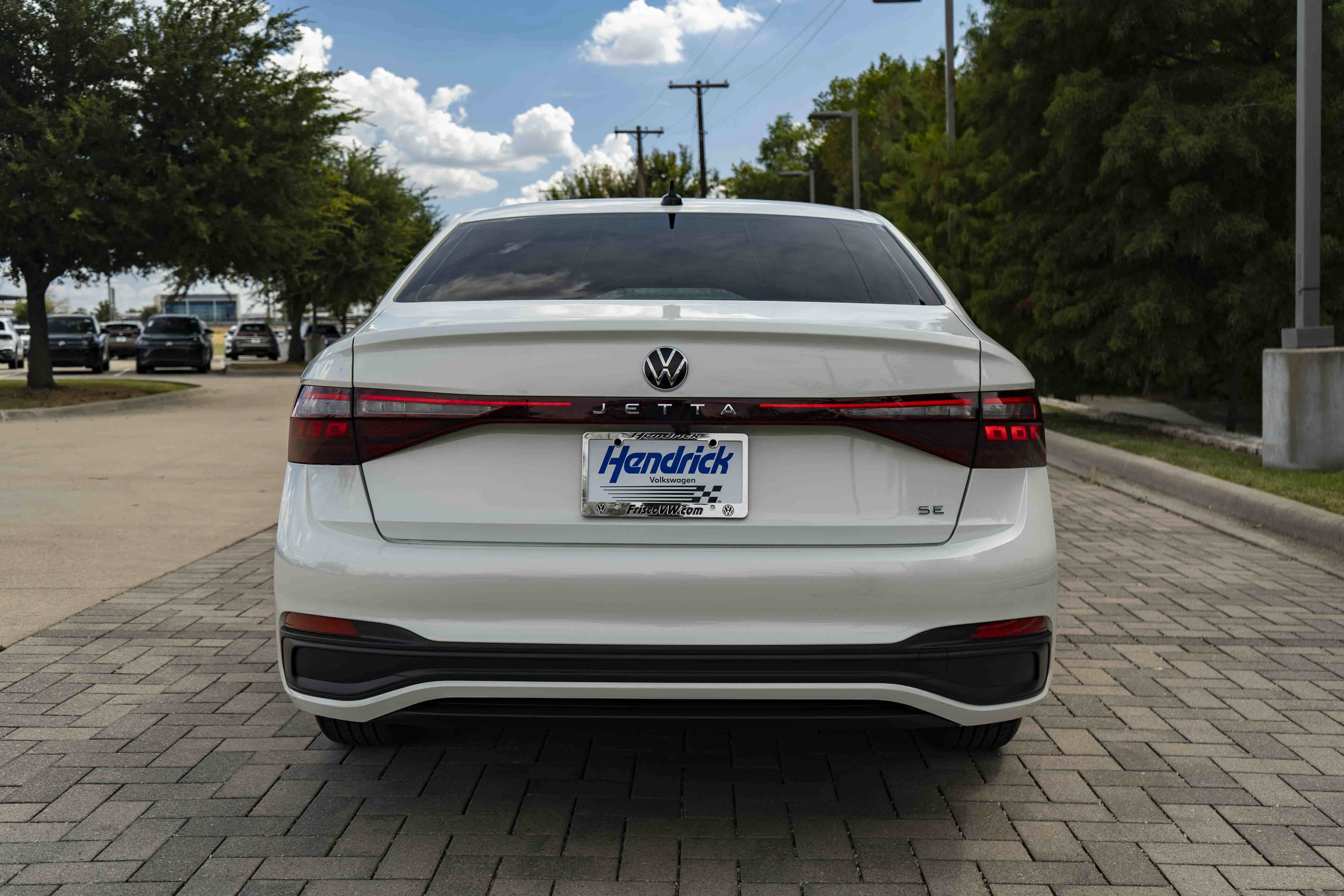 Certified 2026 Volkswagen Jetta SE FWD image 7