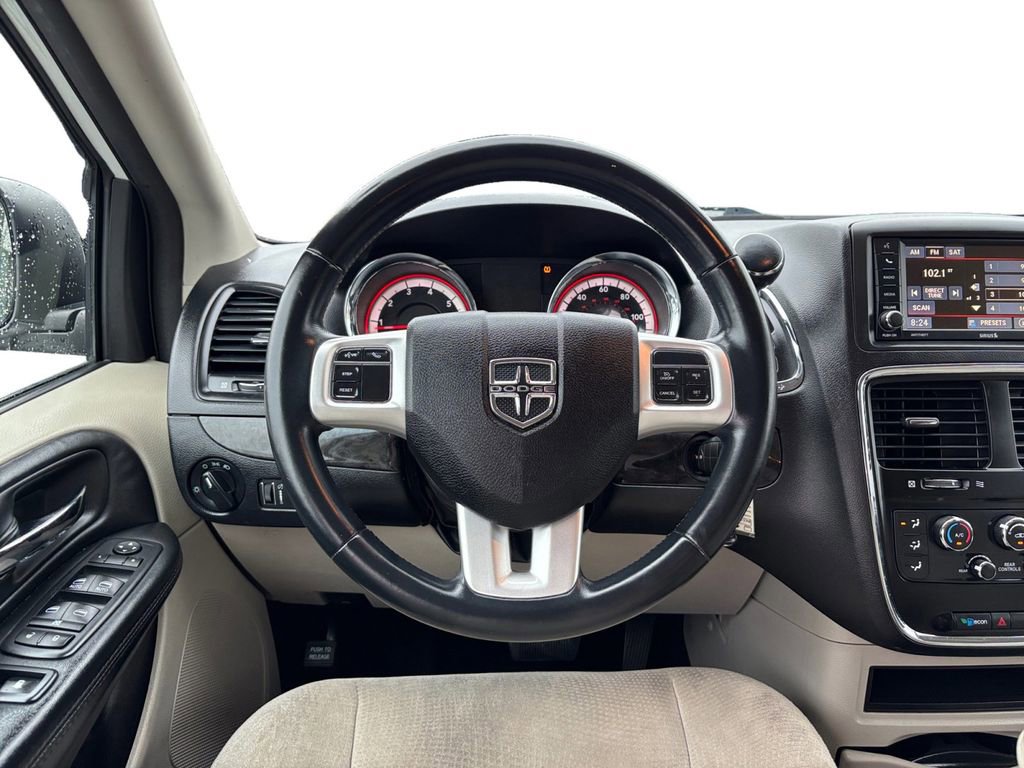 Used 2017 Dodge Grand Caravan SE w/ Power Window Group image 18