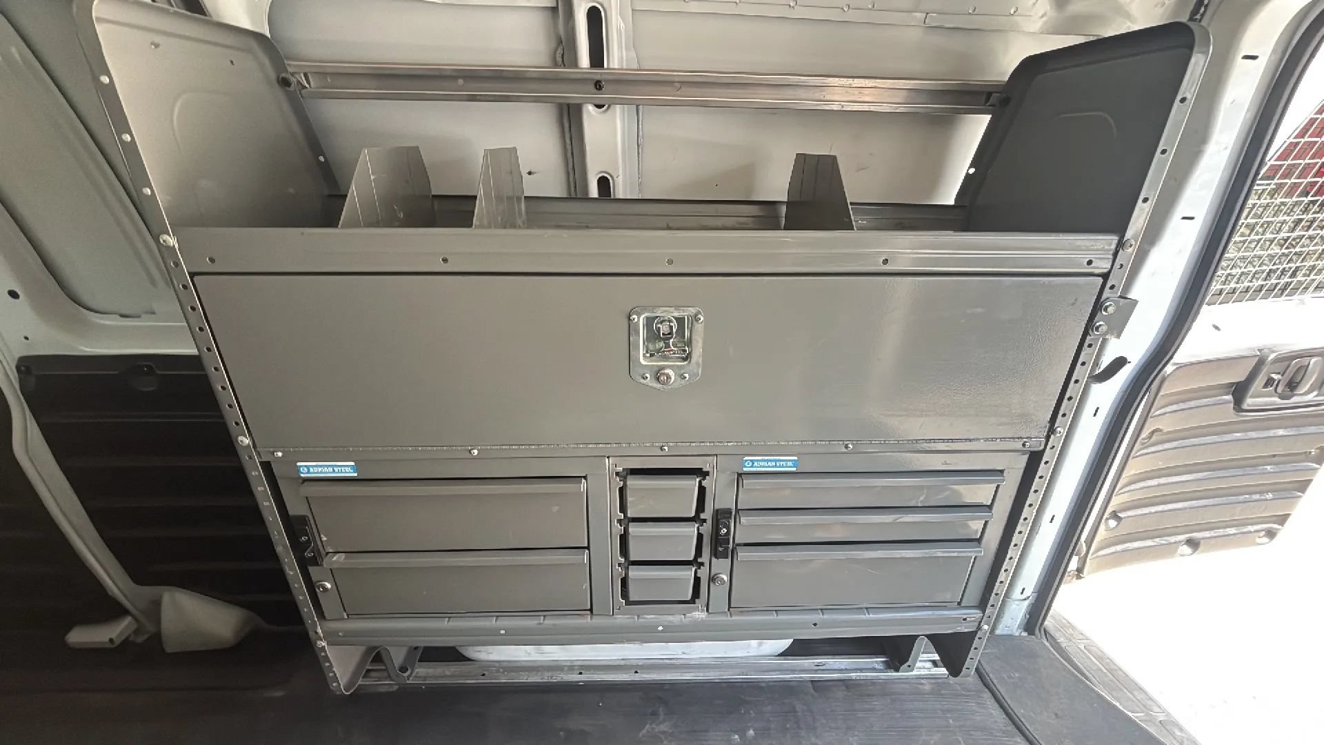 Used 2017 Chevrolet Express 2500 RWD image 16