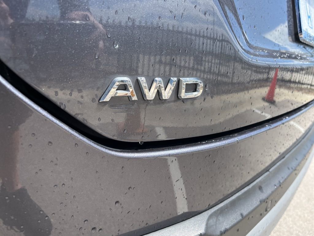 Certified 2025 Honda Pilot Touring image 8