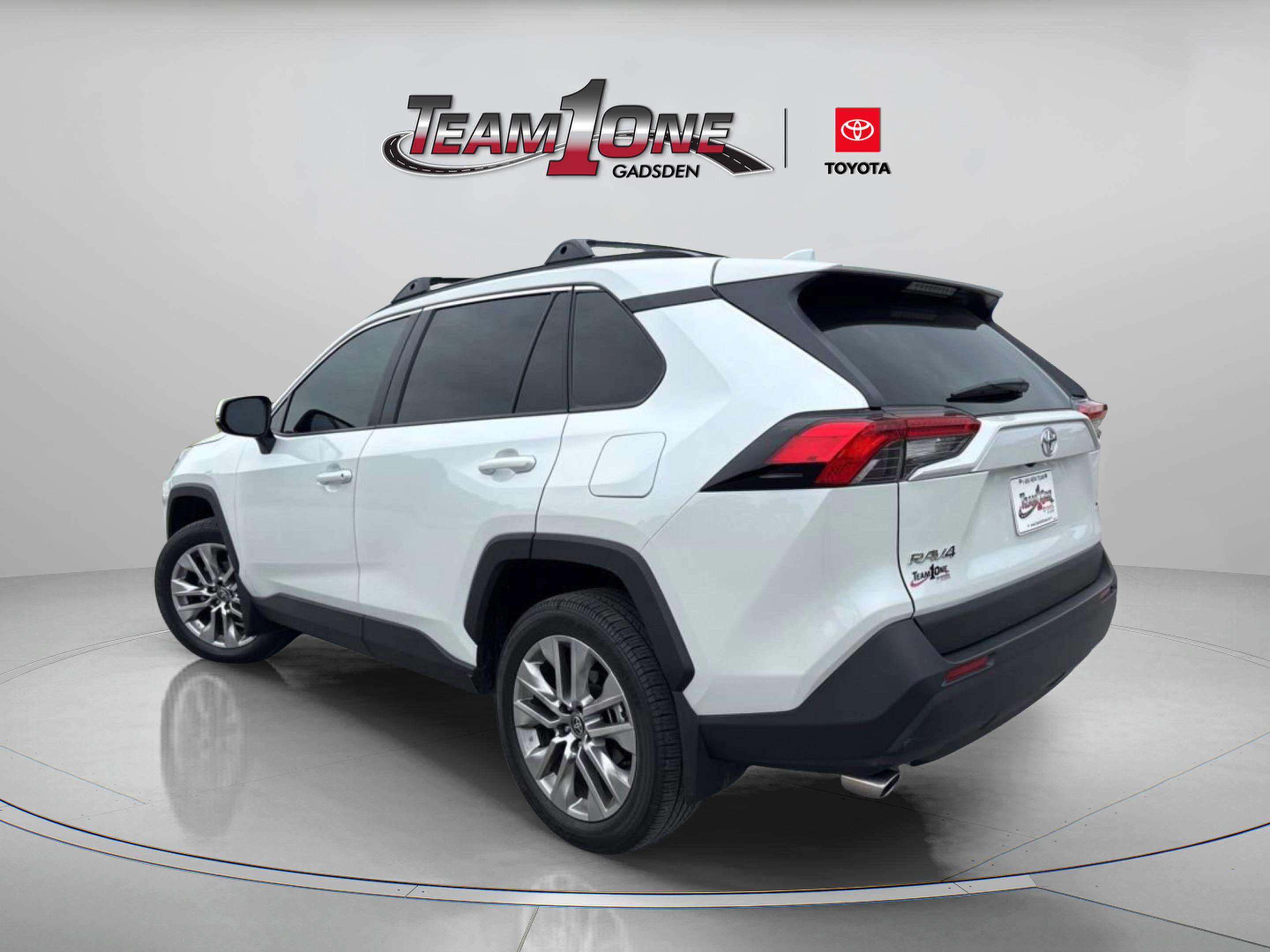 Used 2025 Toyota RAV4 XLE Premium FWD image 6