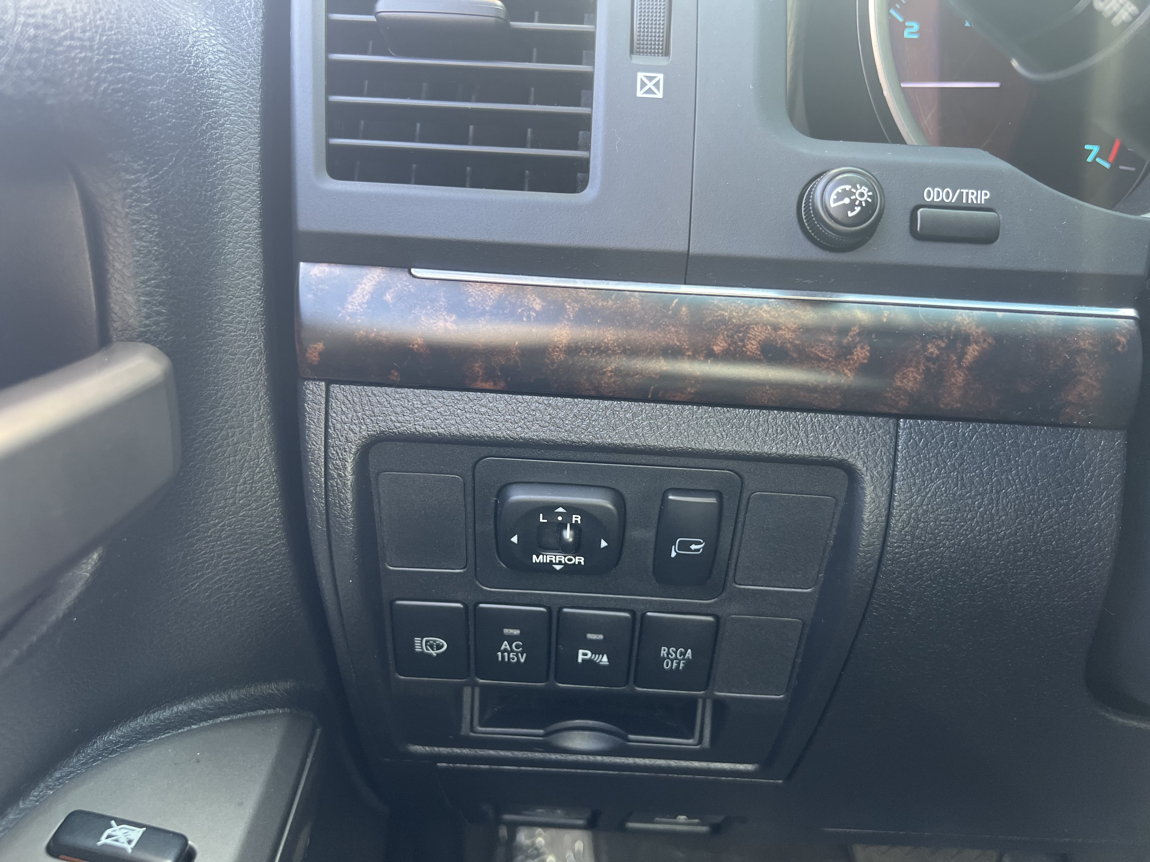 Used 2008 Toyota Land Cruiser AWD/4WD image 19