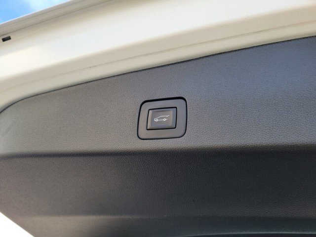 Used 2023 Buick Encore GX Select image 9