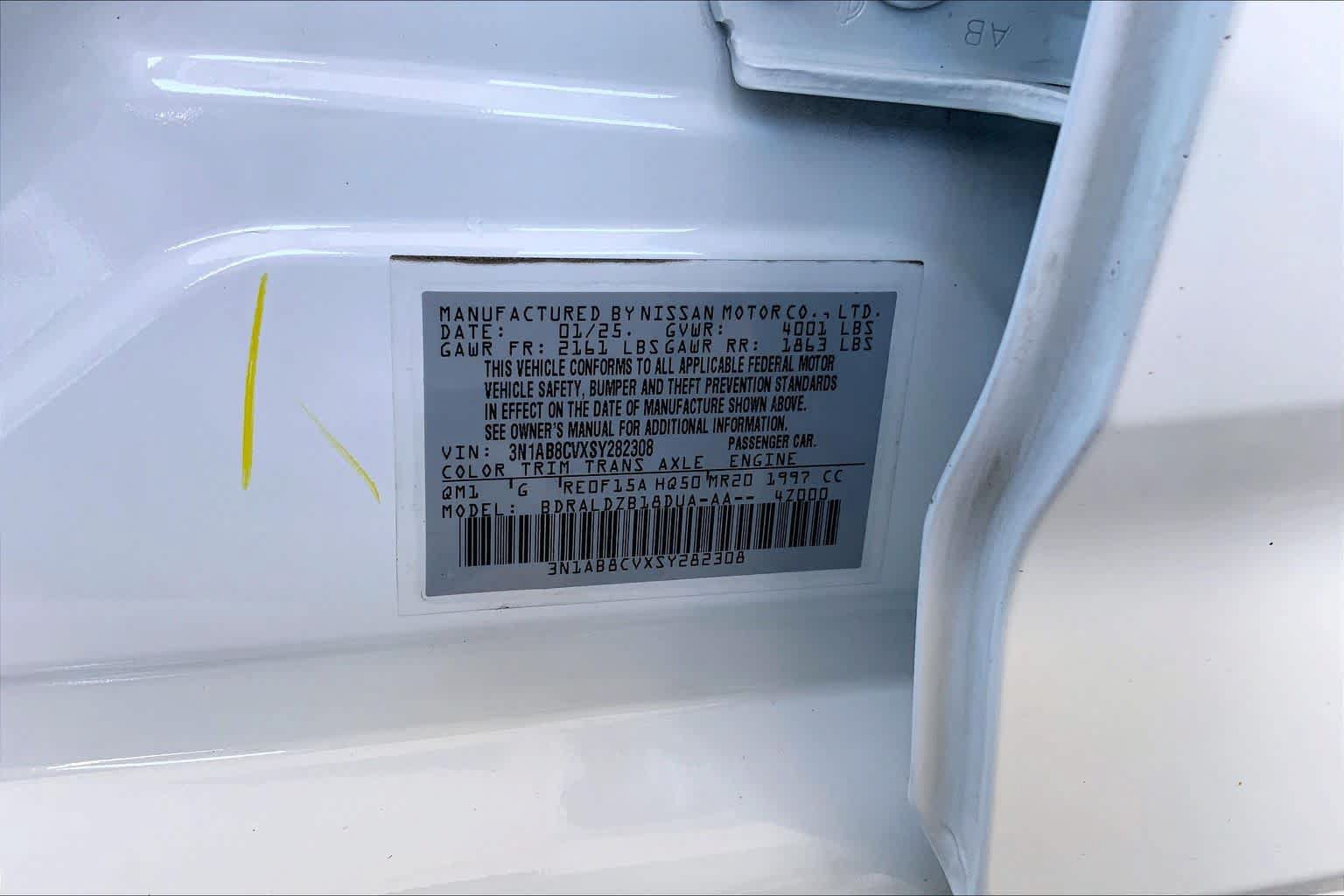 Used 2025 Nissan Sentra SV FWD image 34
