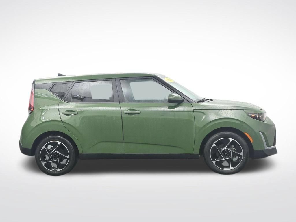 Used 2023 Kia Soul EX FWD image 4