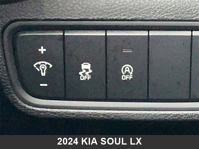 Used 2024 Kia Soul LX w/ Option Group 015 image 25