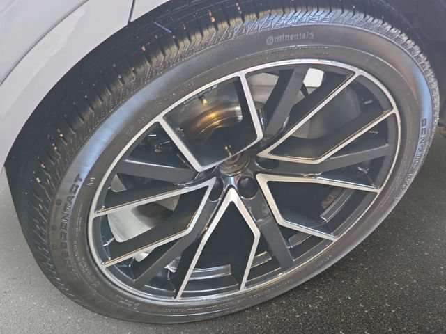 Used 2021 Audi SQ8 Prestige AWD/4WD image 35