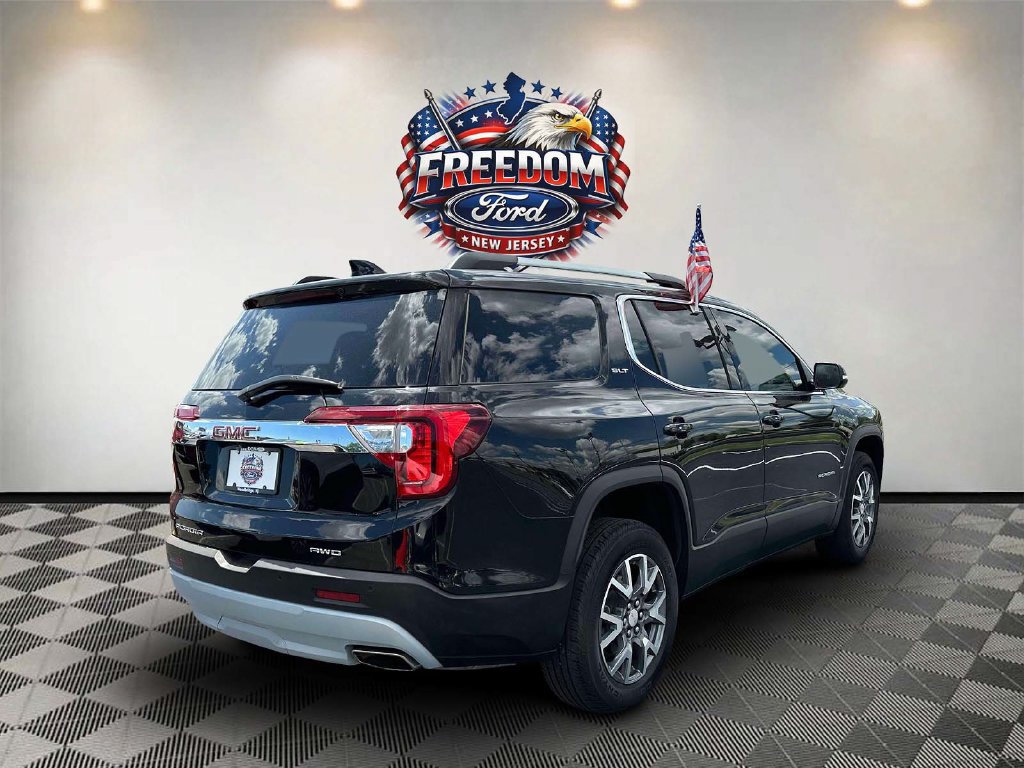 Used 2023 GMC Acadia SLT AWD/4WD image 5
