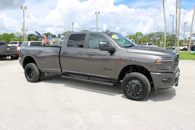 Used 2025 RAM 3500 Laramie w/ Night Edition AWD/4WD image 14