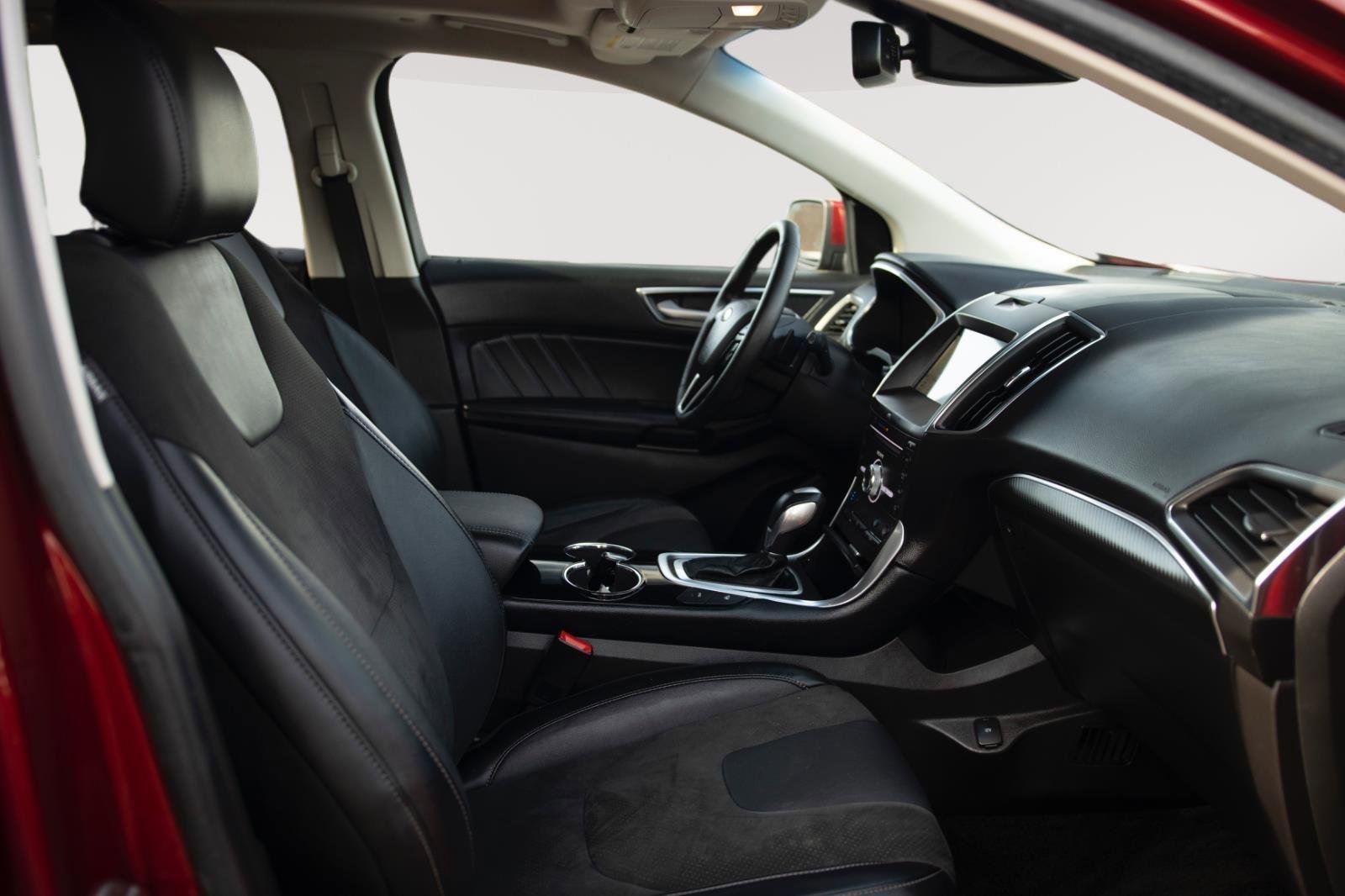 Used 2018 Ford Edge Sport w/ Equipment Group 401A AWD/4WD image 16