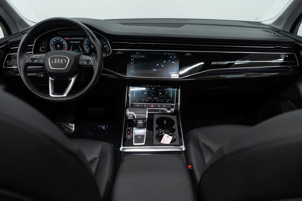 Used 2023 Audi Q7 2.0T Premium Plus w/ Premium Plus Package AWD/4WD image 10