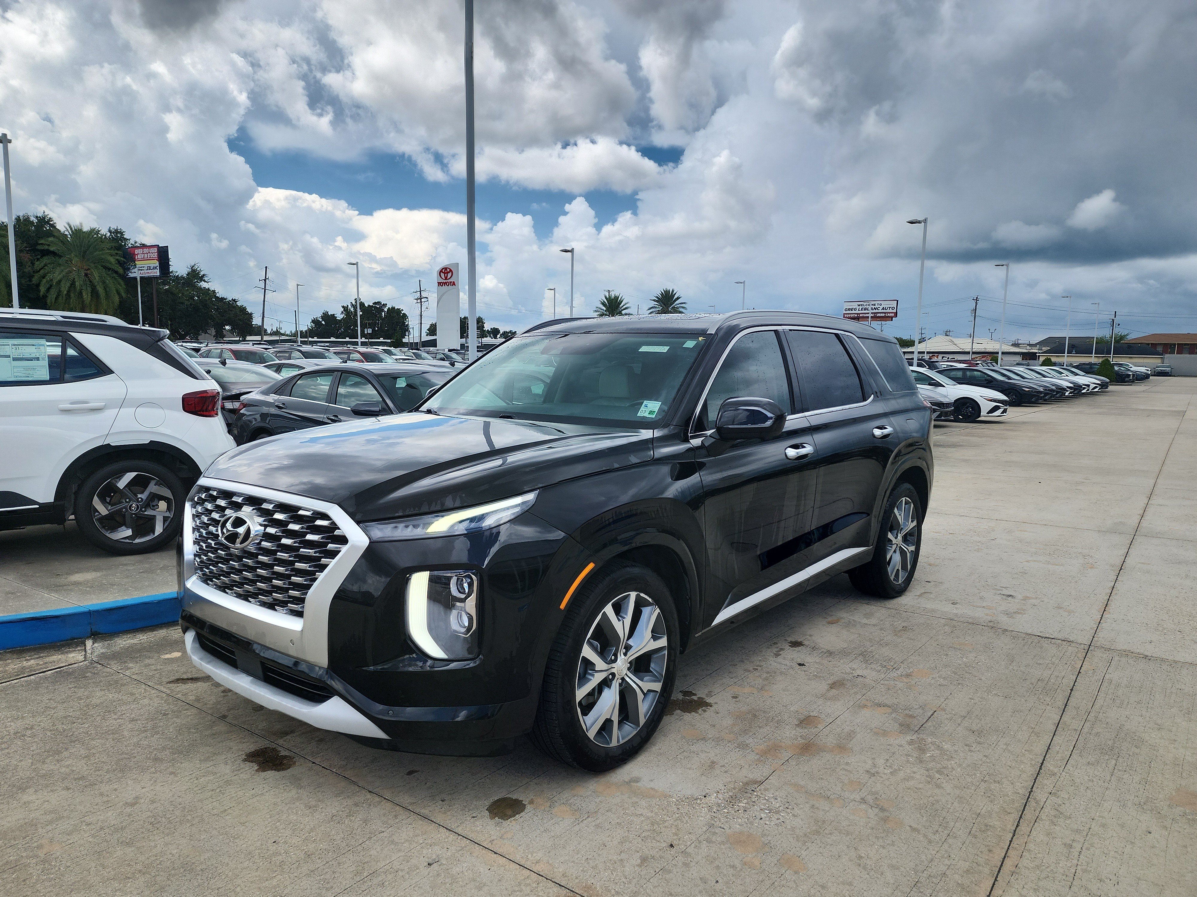 Used 2021 Hyundai Palisade Limited FWD image 3