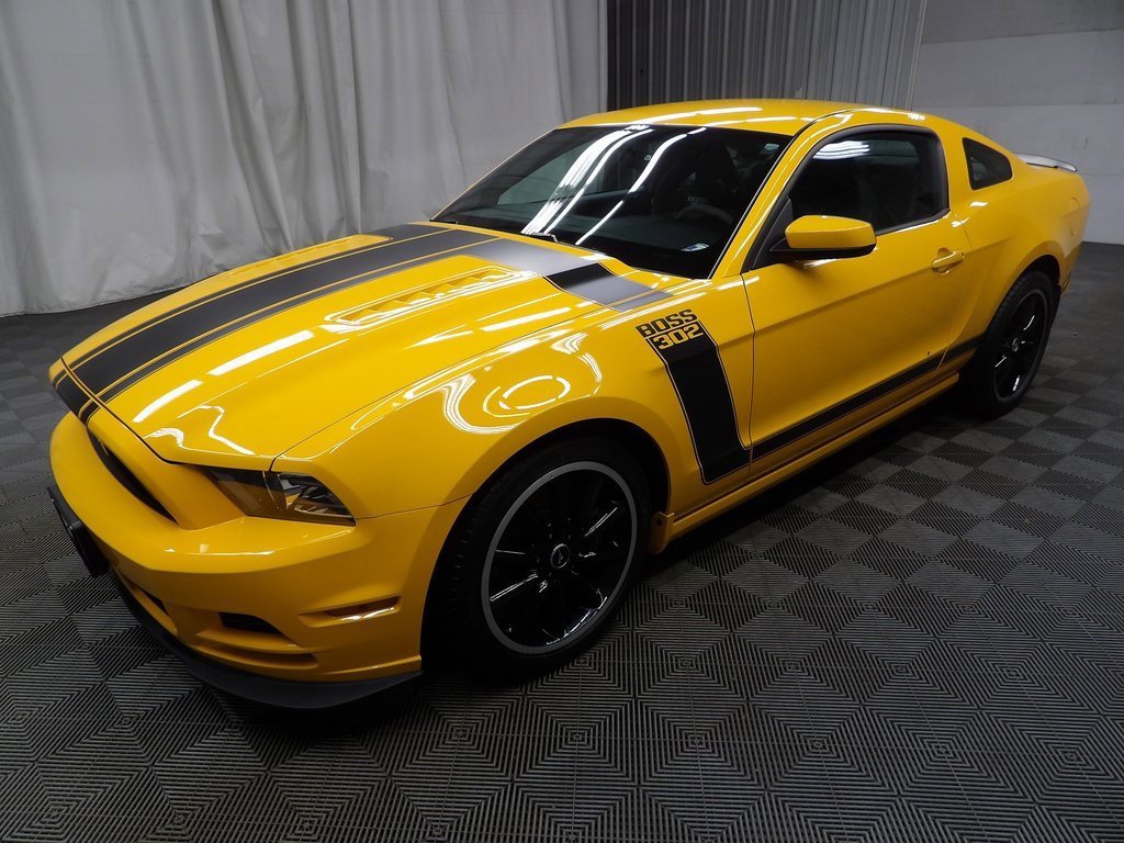 Used 2013 Ford Mustang Boss 302 w/ Boss 302 Accessory Pkg image 6