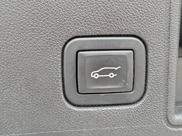Used 2020 GMC Terrain Denali w/ LPO, Floor Liner Package FWD image 34