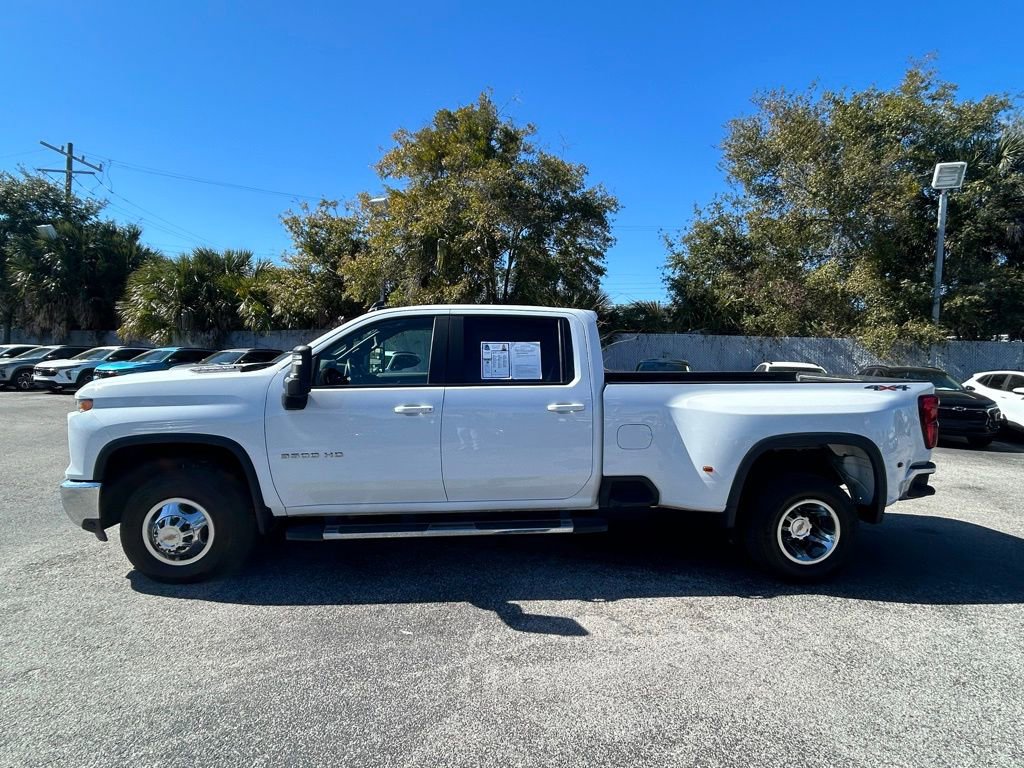 Used 2024 Chevrolet Silverado 3500 LT image 4