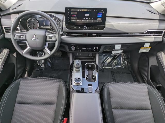 New 2026 Mitsubishi Outlander ES FWD image 14