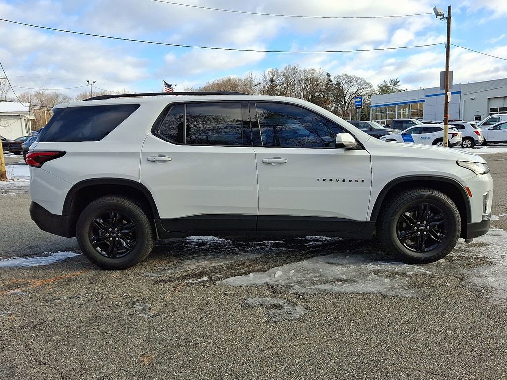 Used 2023 Chevrolet Traverse LS w/ Midnight/Sport Edition image 8