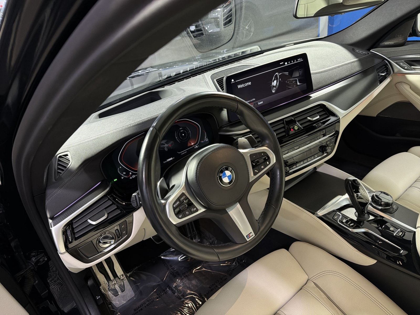 Used 2023 BMW M550i xDrive AWD/4WD image 18