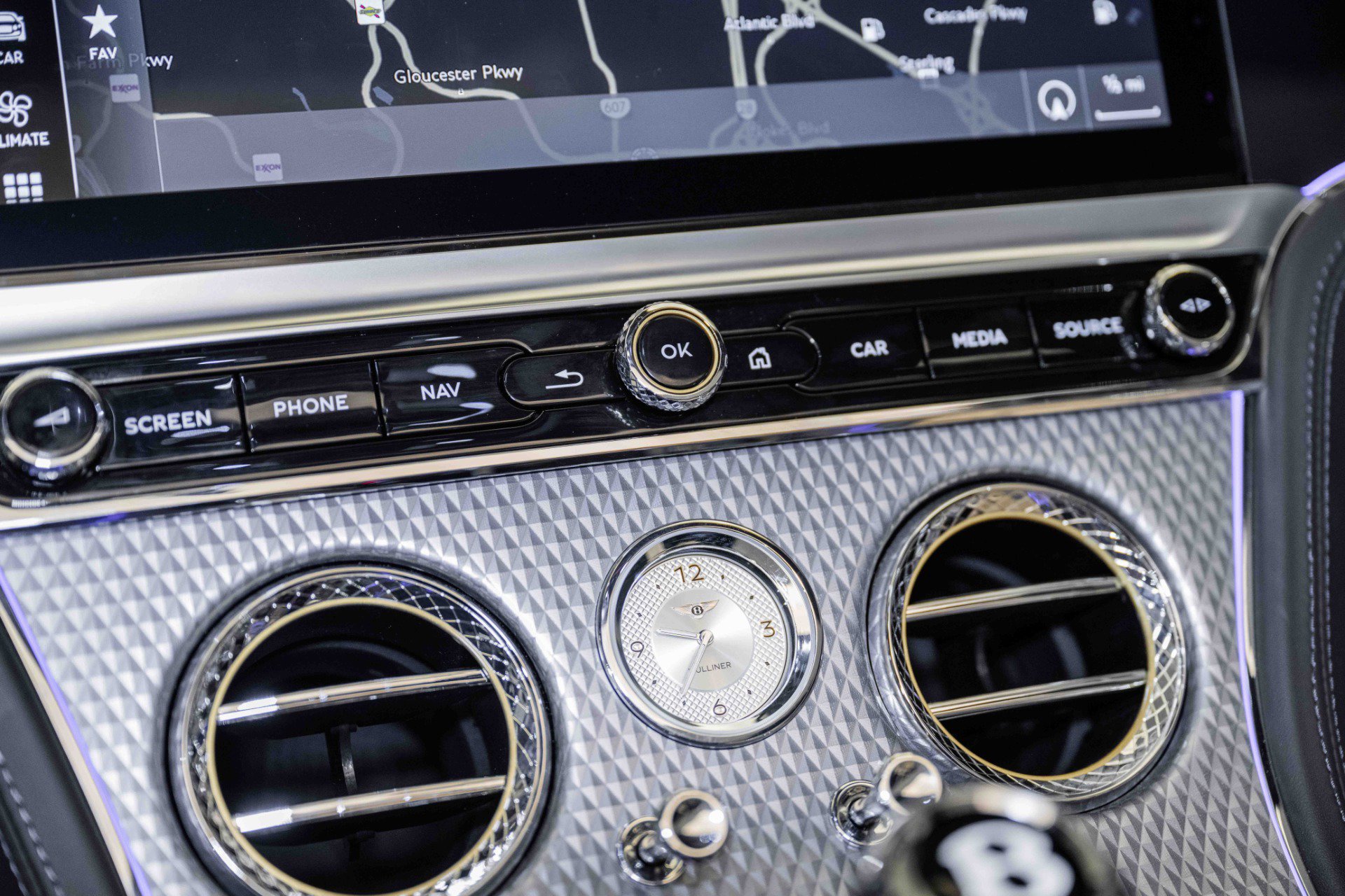 Used 2024 Bentley Continental GT Mulliner image 30