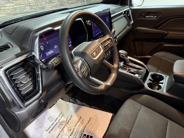 Used 2024 GMC Canyon Elevation w/ Convenience Package image 12