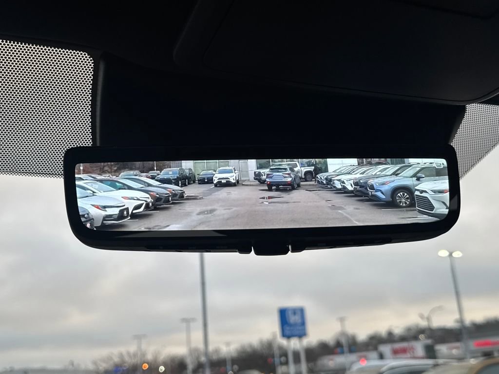 Used 2025 Toyota Tacoma Limited image 35