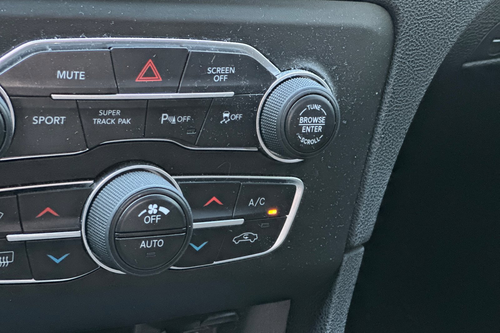 Used 2020 Dodge Charger GT w/ Driver Convenience Group image 29