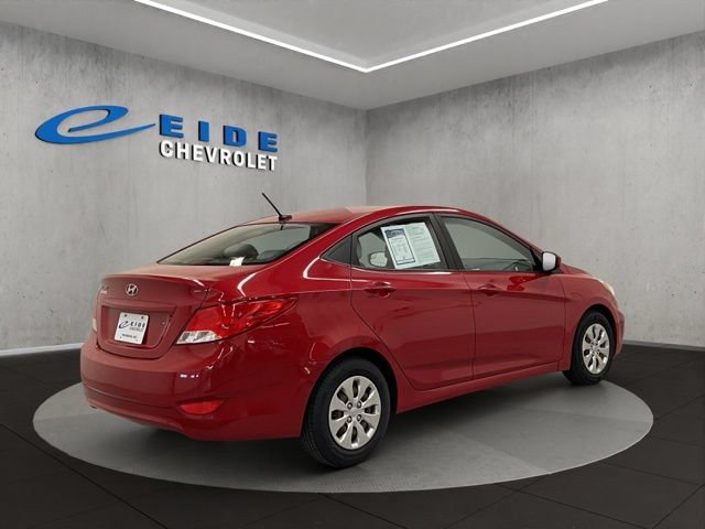 Used 2016 Hyundai Accent SE w/ Option Group 02 FWD image 12