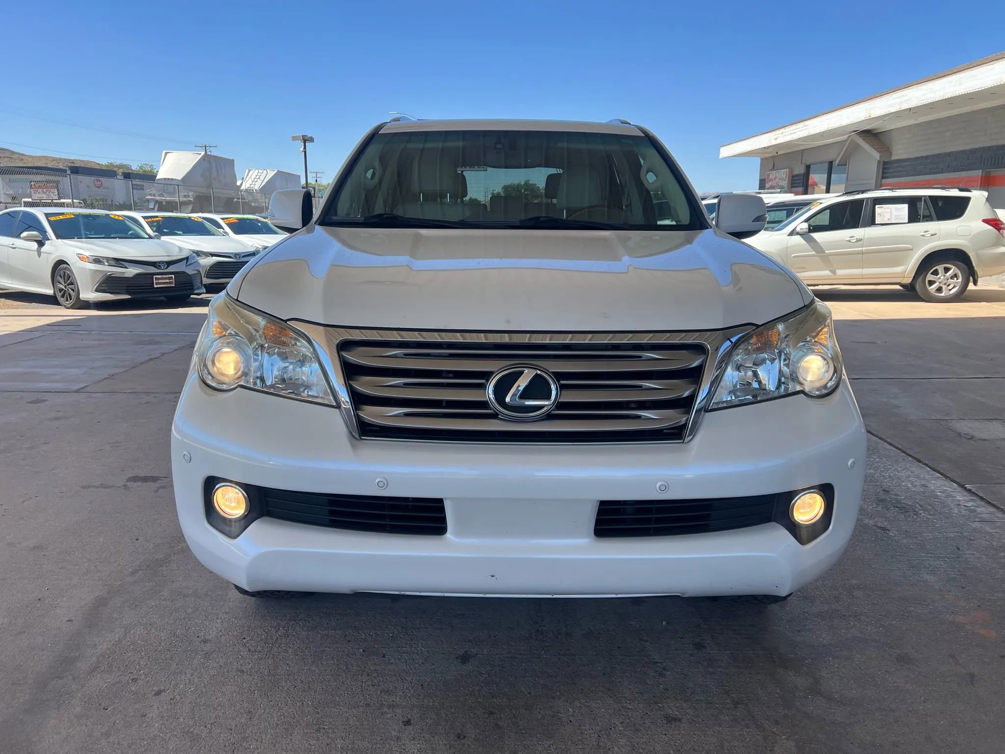 Used 2012 Lexus GX 460 image 2