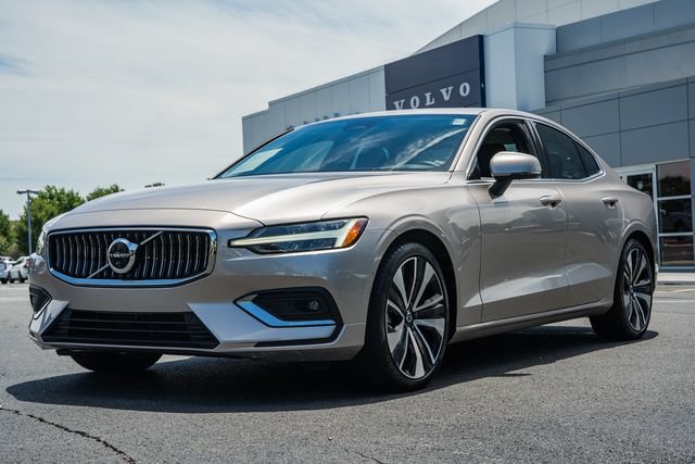 Certified 2023 Volvo S60 B5 Ultimate AWD/4WD image 3