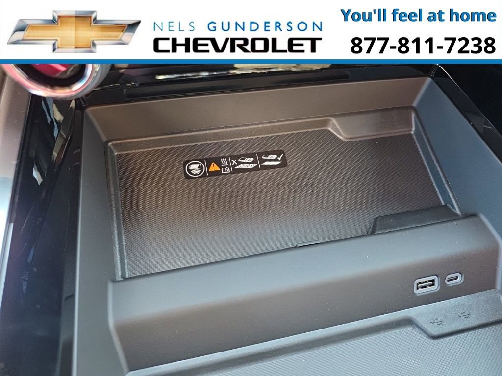 New 2026 Chevrolet Suburban High Country image 30