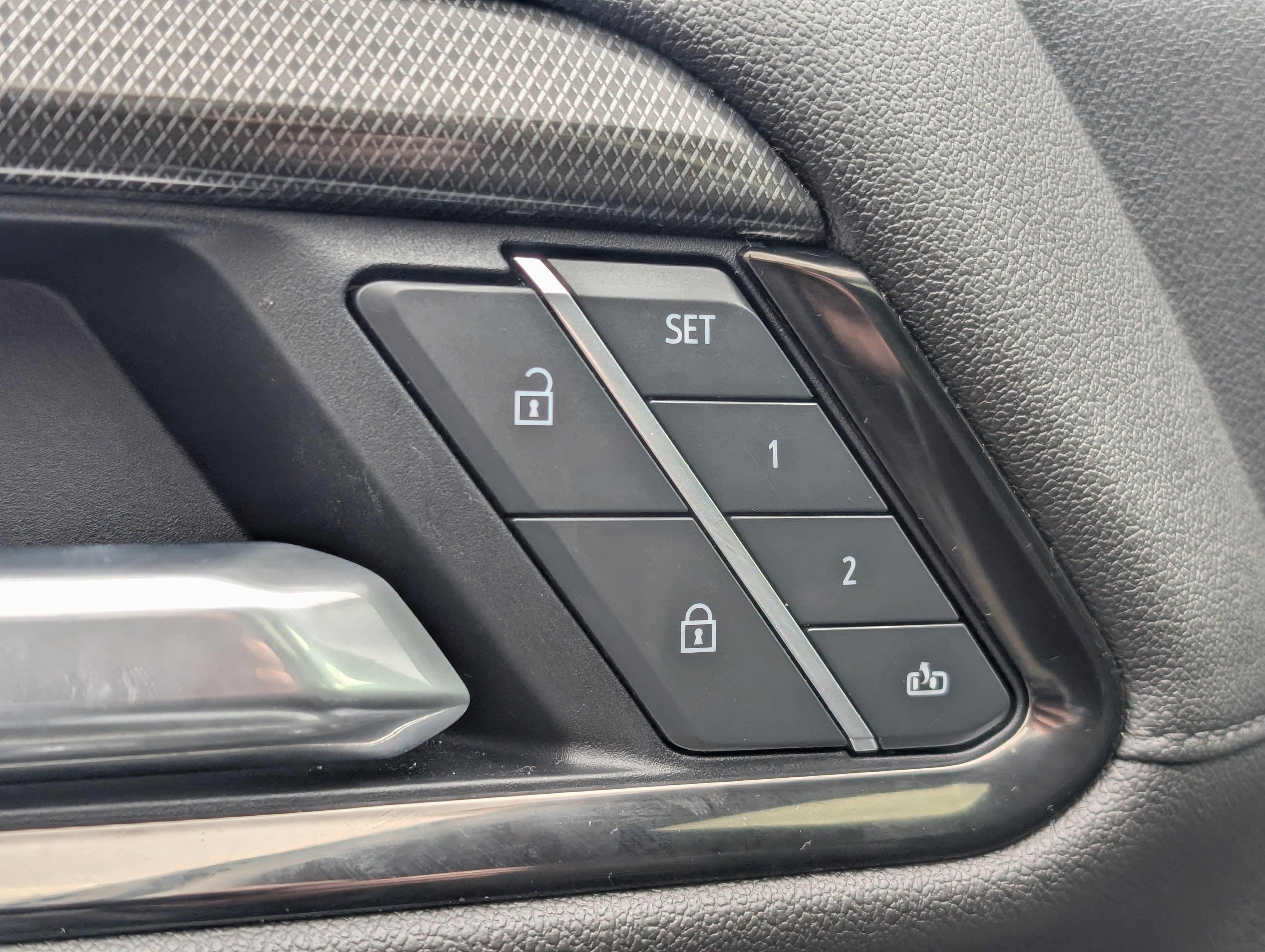 Used 2025 GMC Sierra 2500 AT4 w/ AT4 Premium Plus Package image 35