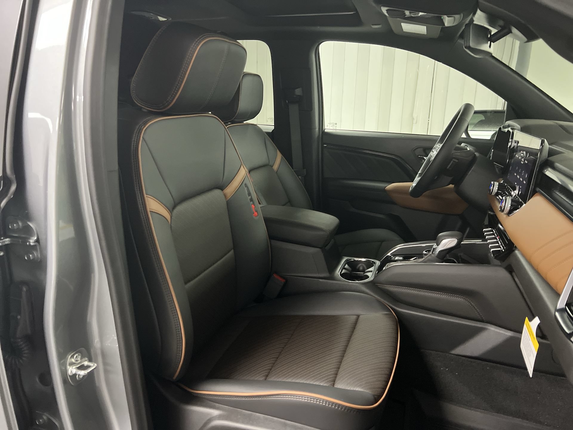 New 2026 GMC Canyon AT4 w/ Technology Plus Package AWD/4WD image 64