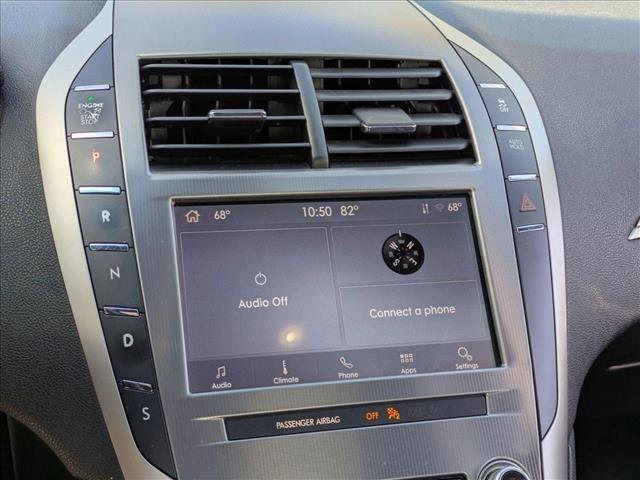 Used 2020 Lincoln MKZ image 11