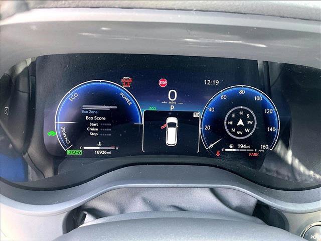 Used 2025 Toyota Sienna Platinum AWD/4WD image 19