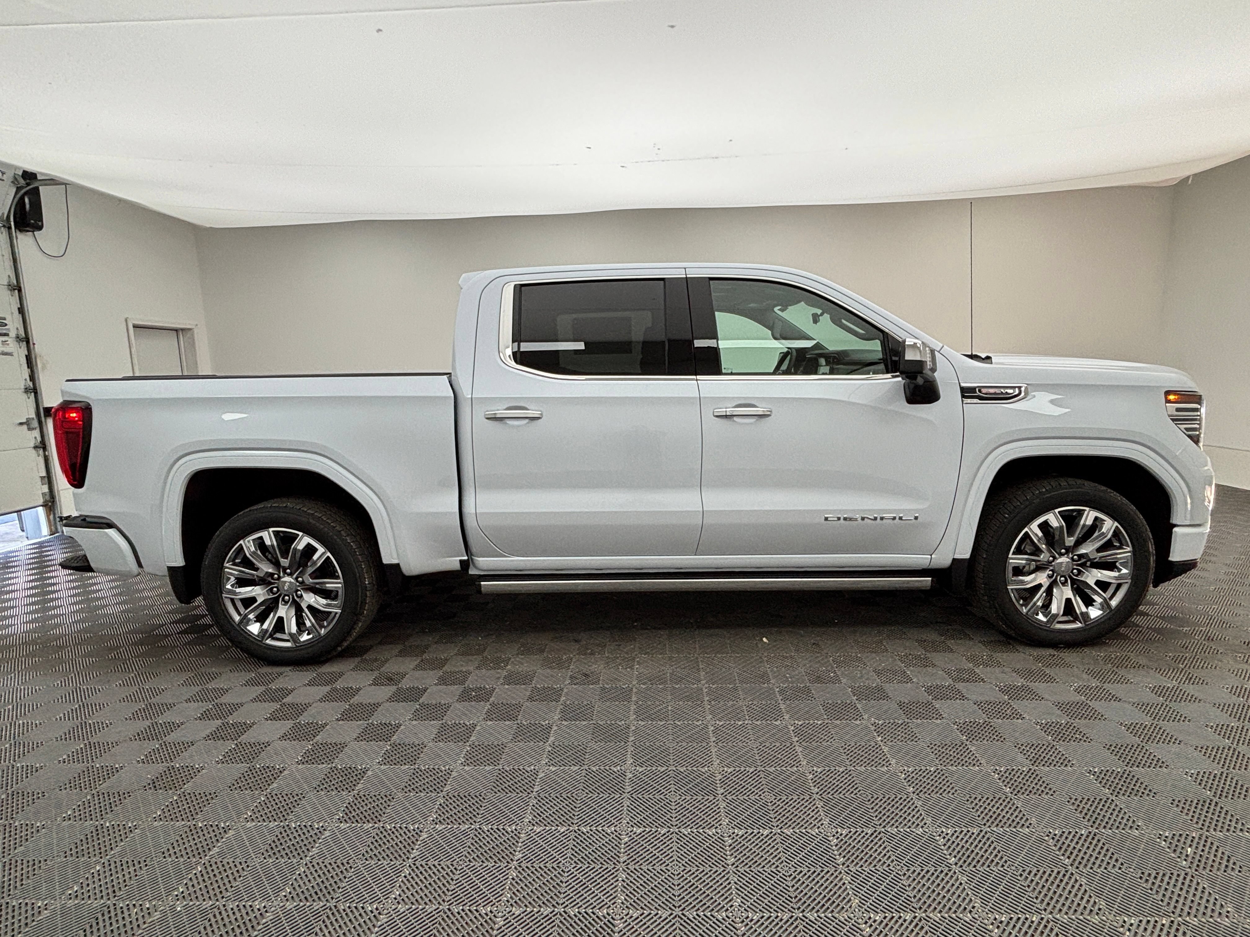 New 2026 GMC Sierra 1500 Denali AWD/4WD image 10