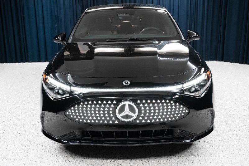 New 2027 Mercedes-Benz CLA 250+ image 2