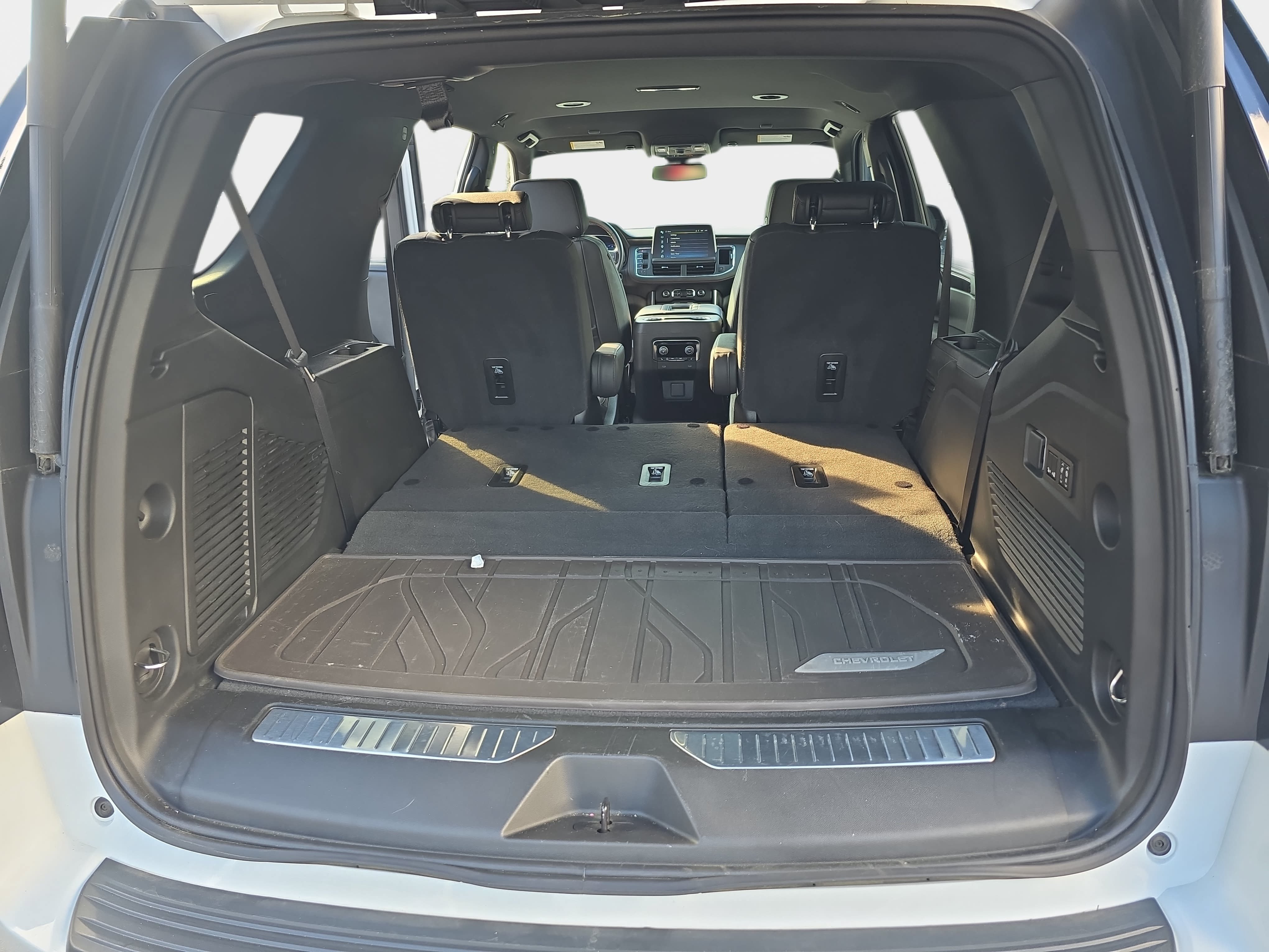 Used 2024 Chevrolet Tahoe RST w/ RST Performance Edition AWD/4WD image 14