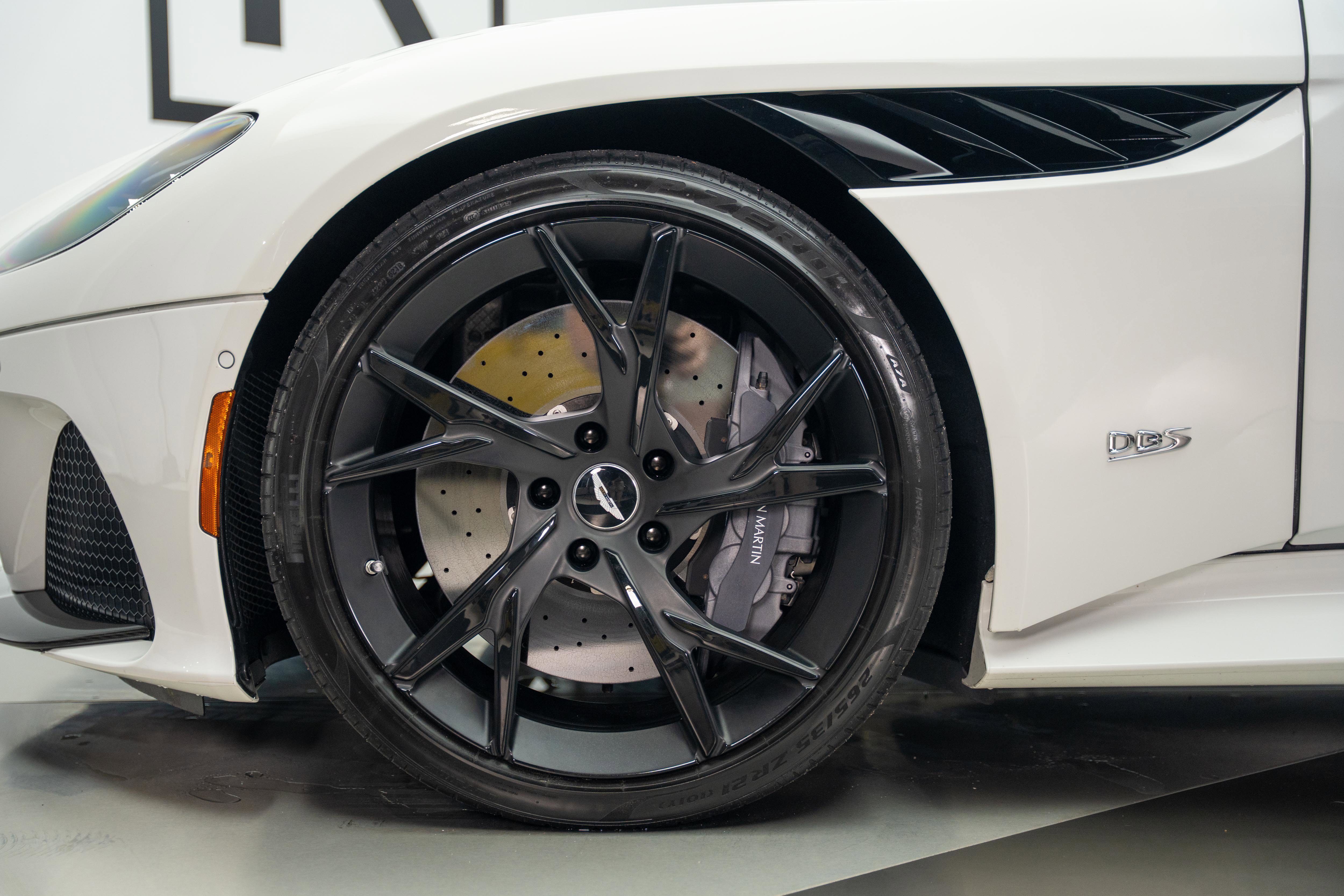 Used 2019 Aston Martin DBS Superleggera RWD image 34