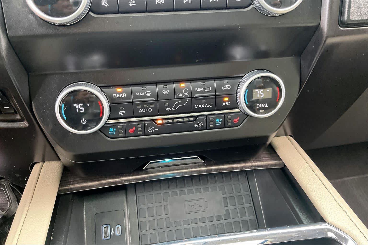 Used 2021 Ford Expedition Limited AWD/4WD image 36