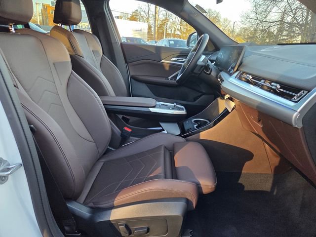 Used 2025 BMW X2 xDrive28i w/ Technology Package image 28