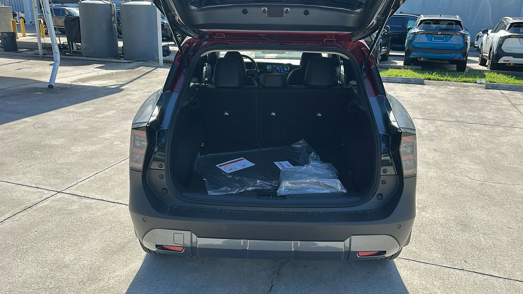 New 2026 Nissan Kicks SR FWD image 29