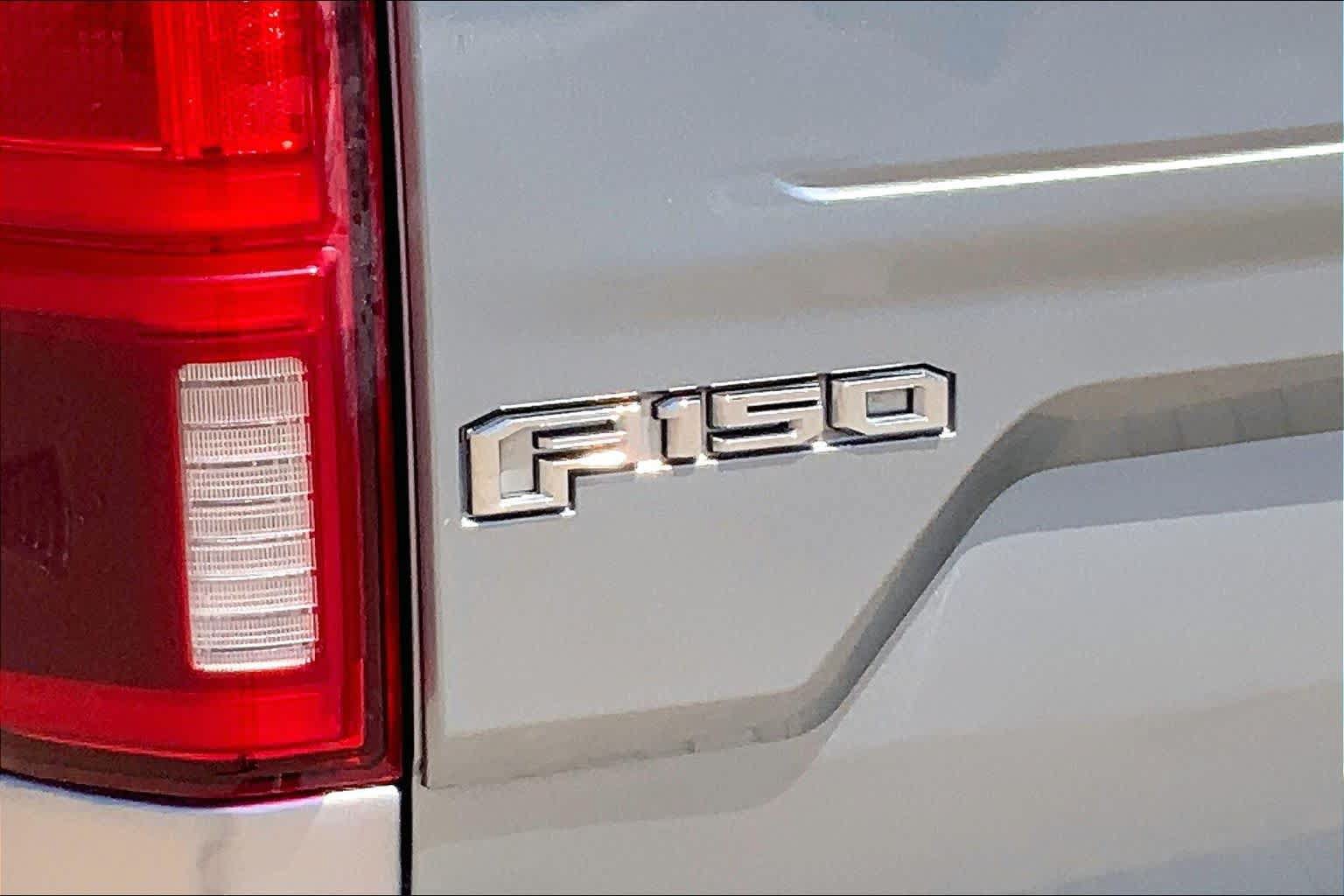 Used 2020 Ford F150 Platinum w/ Equipment Group 701A Luxury AWD/4WD image 9