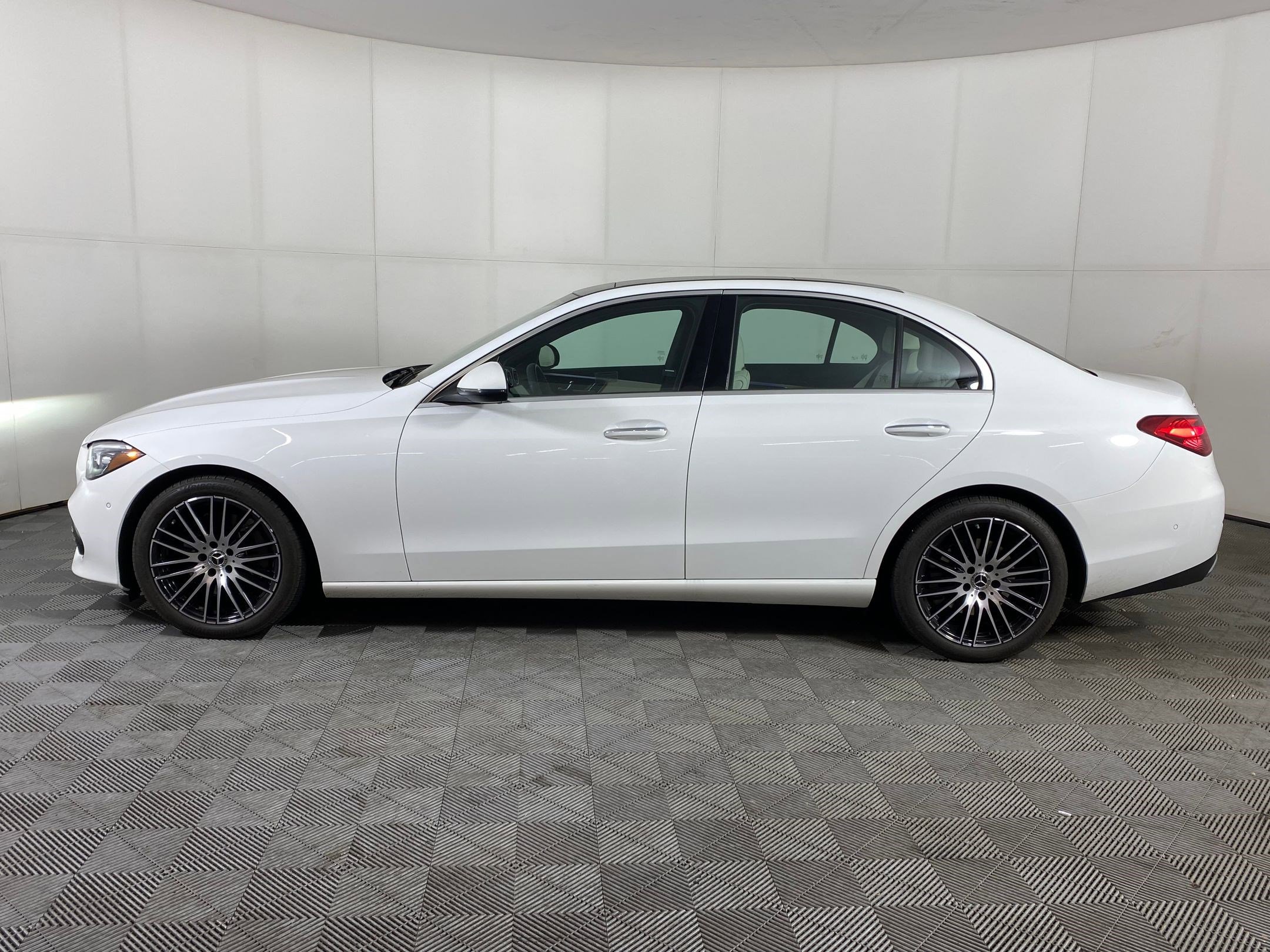 Certified 2025 Mercedes-Benz C 300 4MATIC Sedan video 2