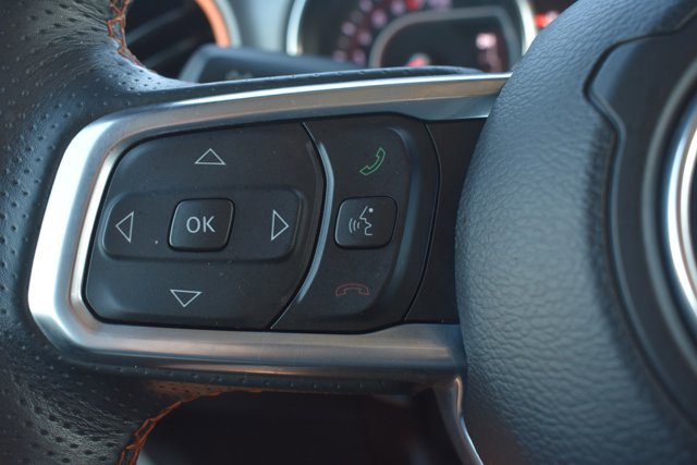 Used 2022 Jeep Gladiator Mojave w/ LED Lighting Group image 17