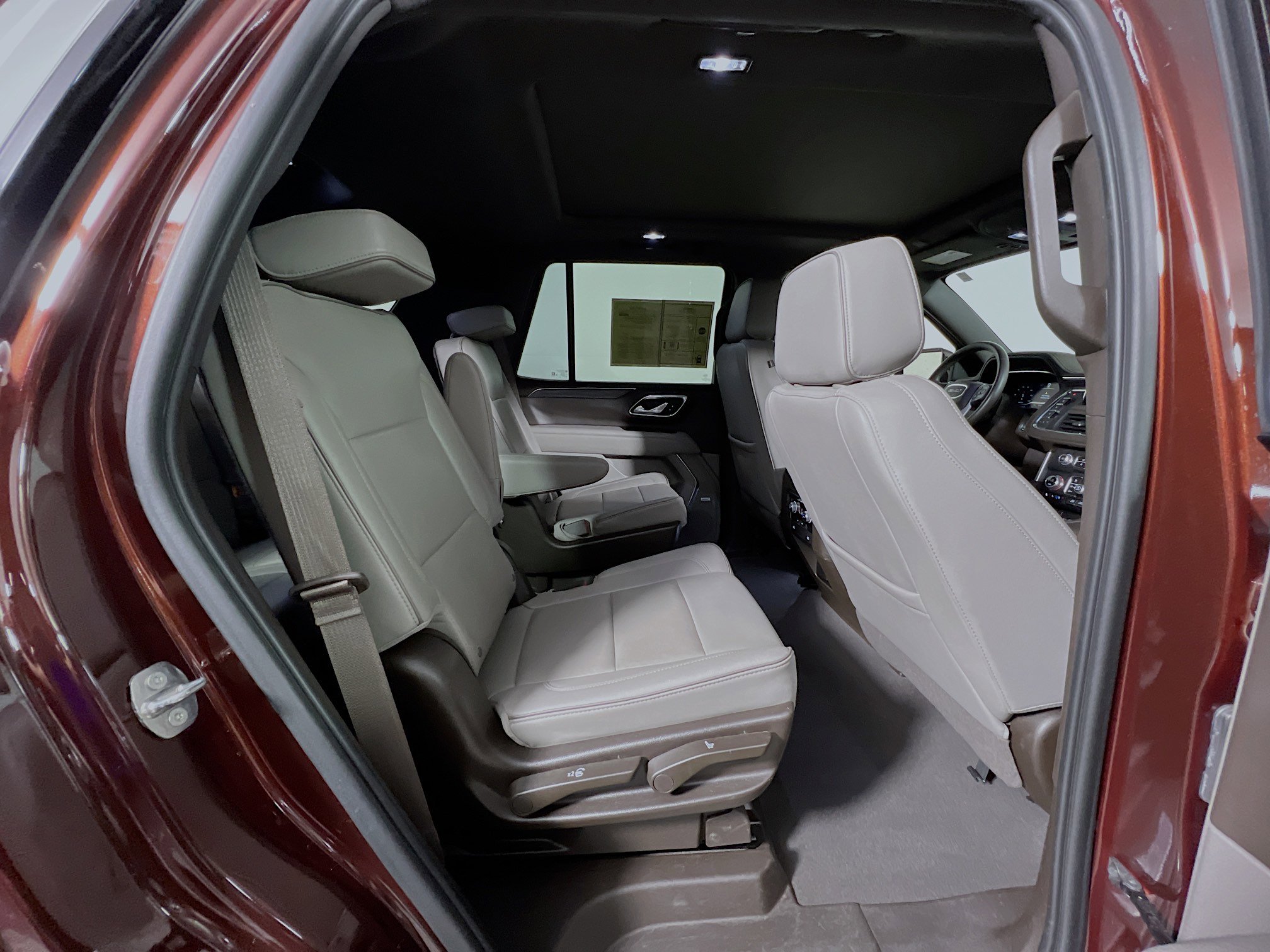 Used 2023 GMC Yukon SLT w/ Max Trailering Package image 33