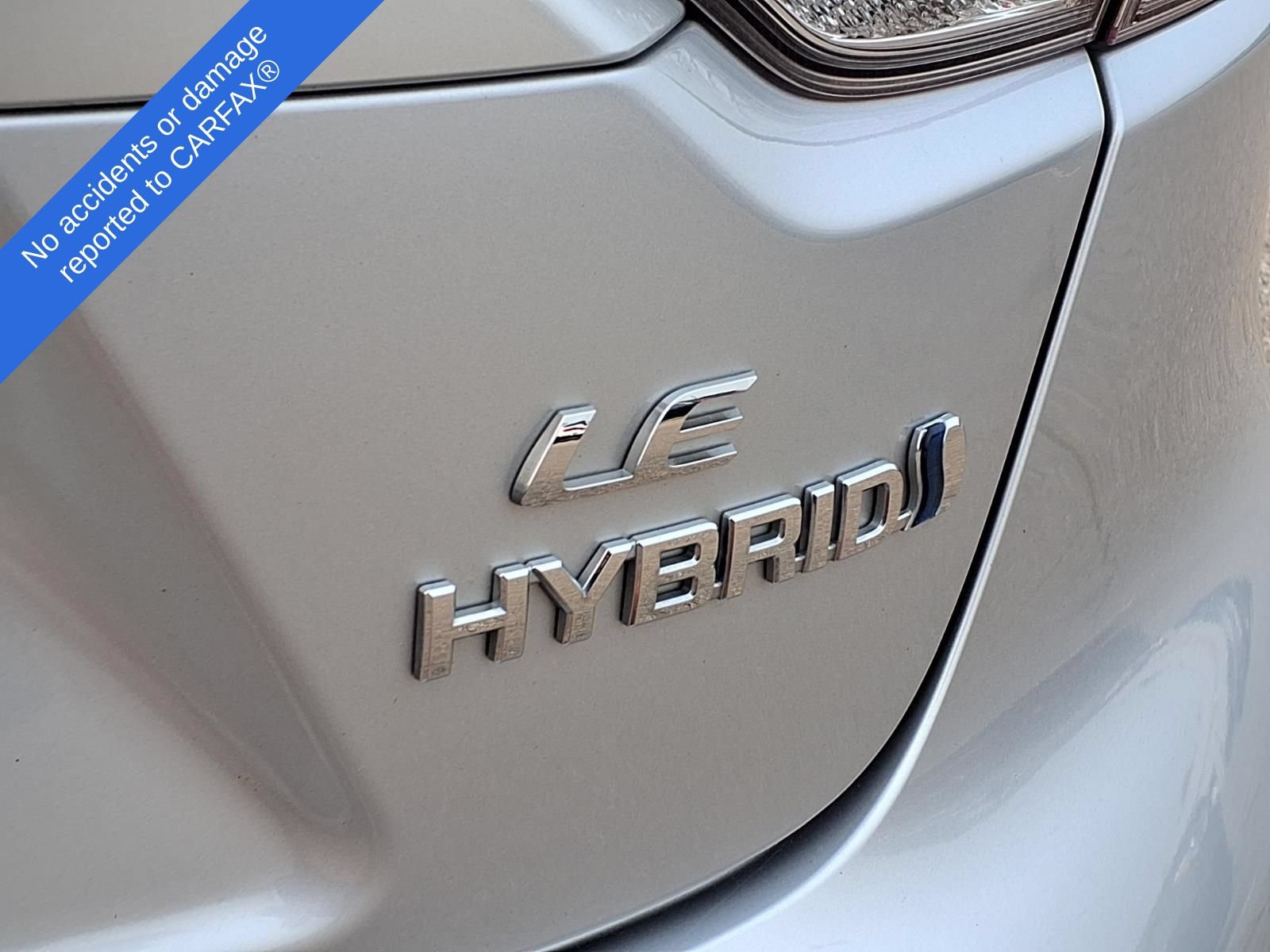 Used 2024 Toyota Corolla LE AWD/4WD image 10