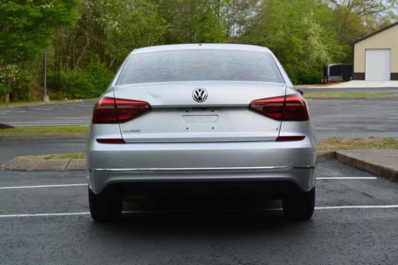 Used 2018 Volkswagen Passat 2.0T S w/ Driver Assistance Package FWD image 6